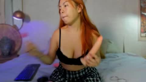 milaa_rougee online show from March 10, 11:15 am