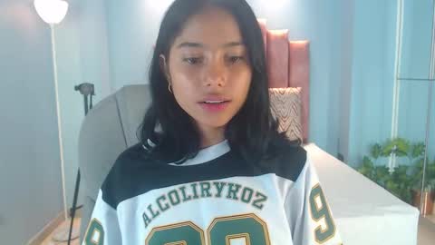 milaa_star online show from February 13, 3:02 am