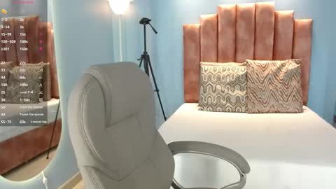 milaa_star online show from February 24, 3:48 am