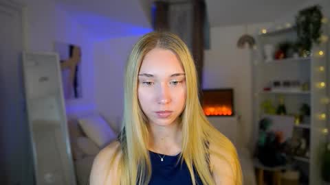 MilaBunny1 online show from February 13, 9:16 am