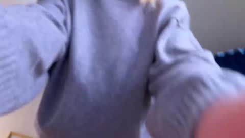 Snapshot of milademies chatting on February 13, 4:19 am Miss Cutie online show from February 13, 4:19 am