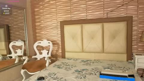 miladiosa online show from June 15, 12:07 pm