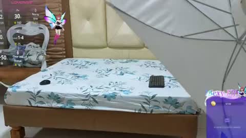 miladiosa online show from June 26, 12:53 pm