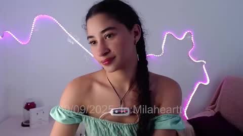 Snapshot of milah_hearrty chatting on September 9, 9:47 pm Milah online show from September 9, 9:47 pm