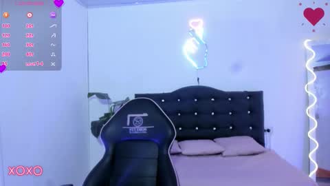 milah_tay online show from February 5, 11:37 am