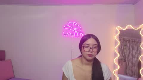 milah_tay online show from February 13, 11:39 am