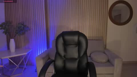 Mila  online show from November 11, 12:05 pm