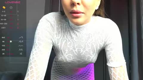 Snapshot of milalewi chatting on June 1, 12:12 am MilaLewi online show from June 1, 12:12 am