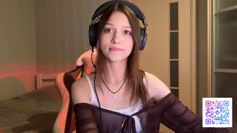 Snapshot of milamiuu chatting on February 19, 4:14 pm milamiuu online show from February 19, 4:14 pm