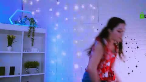 Snapshot of milamiuuu chatting on June 11, 2:59 pm milamiuuu online show from June 11, 2:59 pm