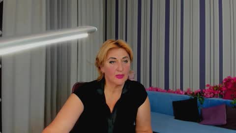 Snapshot of milanaalvis chatting on November 1, 1:24 pm MilanaAlvis online show from November 1, 1:24 pm