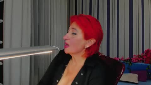 Snapshot of milanaalvis chatting on November 5, 1:33 pm MilanaAlvis online show from November 5, 1:33 pm