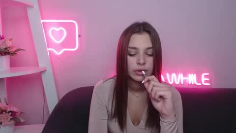 milanaangelas online show from February 16, 5:37 pm