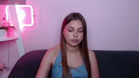 milanaangelas online show from June 26, 6:07 am
