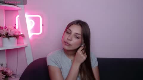 milanaangelas online show from June 27, 4:50 am