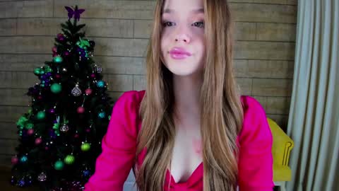 Snapshot of milanabalmain chatting on December 23, 4:44 am MilanaBalmain online show from December 23, 4:44 am