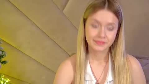 MilanaBalmain online show from January 14, 4:12 pm