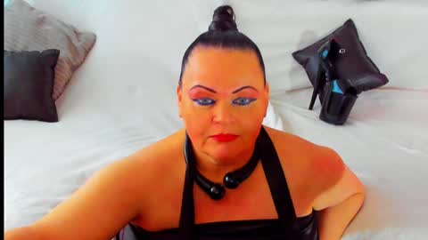 Snapshot of milanabiegert chatting on December 18, 10:30 am Lana online show from December 18, 10:30 am