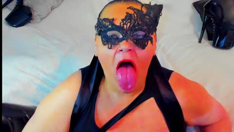 Snapshot of milanabiegert chatting on January 4, 5:16 pm Lana online show from January 4, 5:16 pm