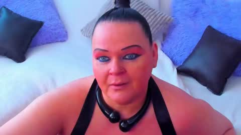 Snapshot of milanabiegert chatting on March 2, 8:59 am Lana online show from March 2, 8:59 am