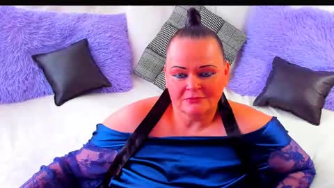 Lana online show from June 25, 8:41 am