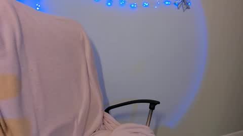 Milana online show from December 25, 7:45 pm