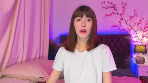 Snapshot of milanahottss chatting on July 25, 5:05 am Milana online show from July 25, 5:05 am