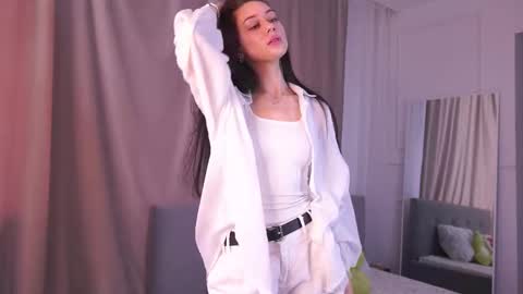 Milana online show from November 20, 5:29 am