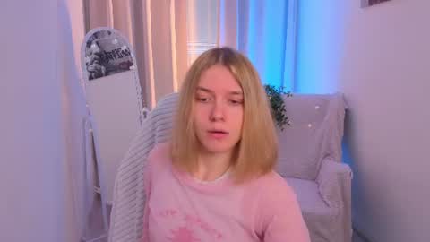 Snapshot of milanarayy chatting on August 4, 5:32 am Milaray online show from August 4, 5:32 am