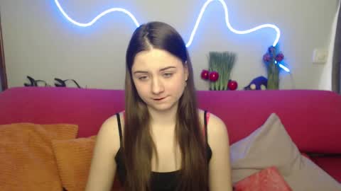 milanaroz online show from March 12, 5:57 am