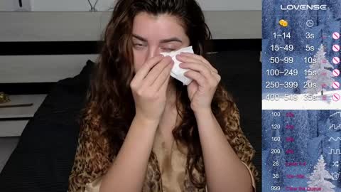 Snapshot of milania_hot_foxy chatting on December 11, 5:15 pm Mila online show from December 11, 5:15 pm