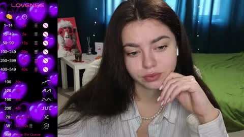 Snapshot of milania_hot_foxy chatting on February 22, 11:02 am Mila online show from February 22, 11:02 am