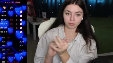 Snapshot of milania_hot_foxy chatting on February 22, 2:41 pm Mila online show from February 22, 2:41 pm