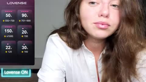 Snapshot of milania_hot_foxy chatting on October 2, 9:00 pm Mila online show from October 2, 9:00 pm