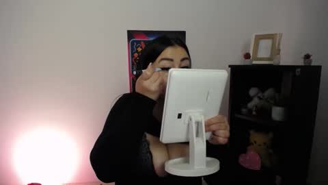 milania_milaa online show from October 10, 6:56 am