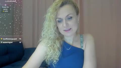 milanna_x online show from December 4, 11:02 pm