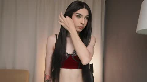Snapshot of milansantana24 chatting on May 27, 11:13 pm MILAN SANTANA online show from May 27, 11:13 pm