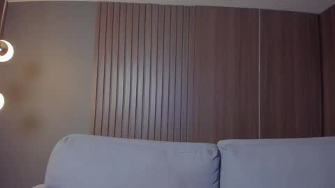 Snapshot of milaowens chatting on February 5, 3:20 pm Sexy Mila online show from February 5, 3:20 pm