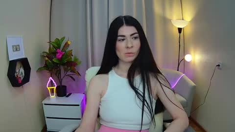 milasecretsss online show from March 20, 1:16 pm