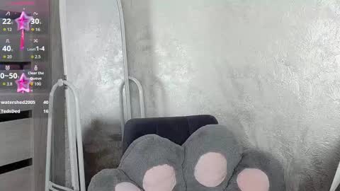 Snapshot of milaxaysy01 chatting on February 25, 6:34 am Mila 3 online show from February 25, 6:34 am