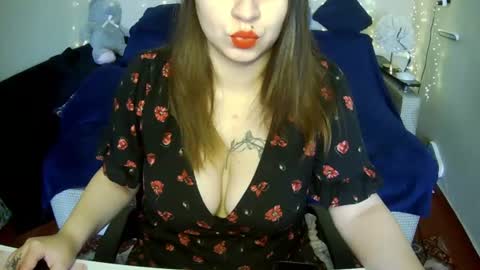 Snapshot of milaxcute chatting on July 16, 8:31 am Milaxcute online show from July 16, 8:31 am