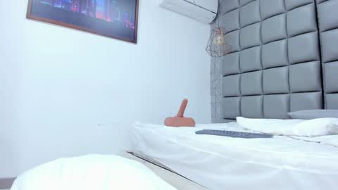 Snapshot of mile_u chatting on February 5, 6:46 am Milena online show from February 5, 6:46 am