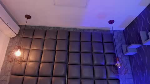 Snapshot of mile_u chatting on February 16, 6:10 am Milena online show from February 16, 6:10 am