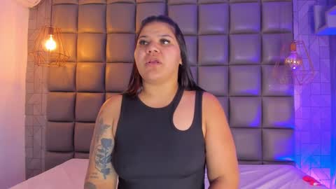 Snapshot of mile_u chatting on February 22, 3:34 am Milena online show from February 22, 3:34 am