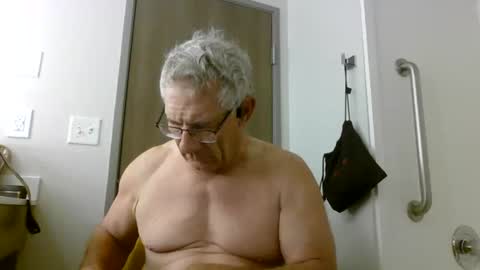 Snapshot of milehi1958 chatting on June 29, 10:37 am Milehi1958 online show from June 29, 10:37 am