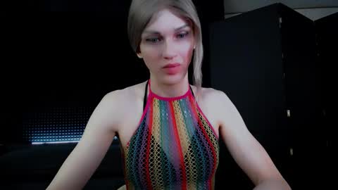 Milena Hardy online show from October 15, 4:56 am