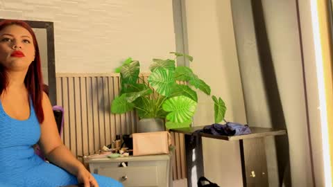 Snapshot of milena_lawson chatting on June 1, 12:40 pm milena_lawson online show from June 1, 12:40 pm