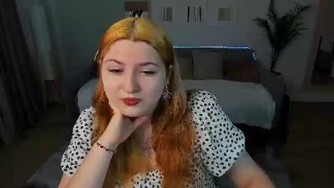 milenafiery online show from August 10, 4:27 am