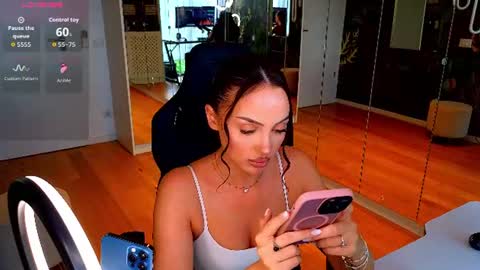 Miley Sin online show from July 10, 1:03 pm