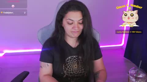 Isabelle online show from April 17, 6:11 pm